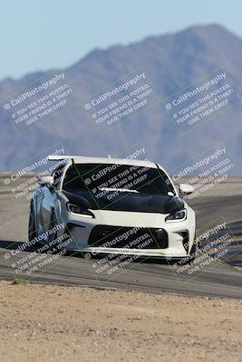 media/Oct-24-2025-Doghouse Garage (Fri) [[783d2ff07a]]/3-Intermediate/Session 3 (Turn 12)/